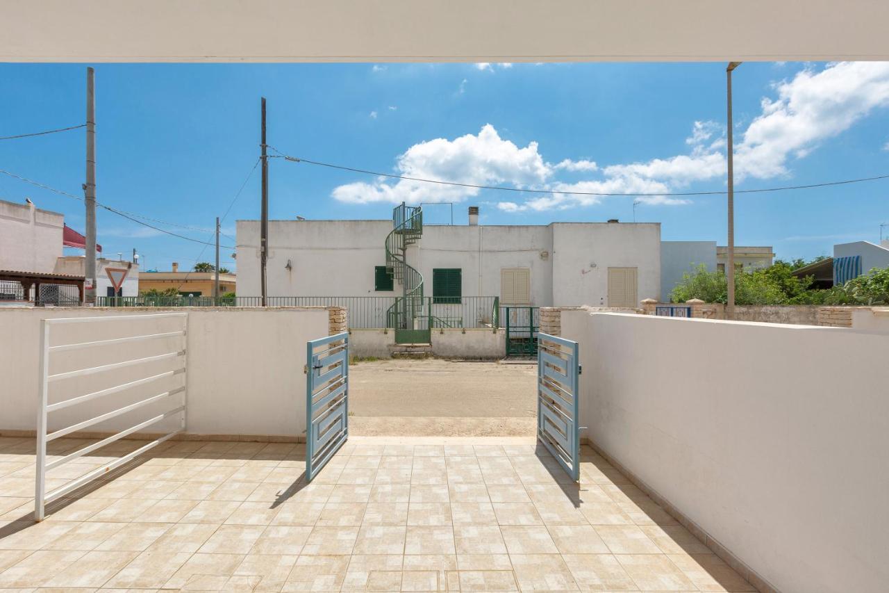 Appartement L'Attico Di à Lido Marini Extérieur photo